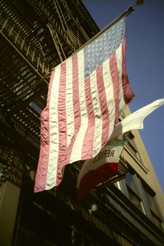 a picture called fadedflag  Small  should be here...